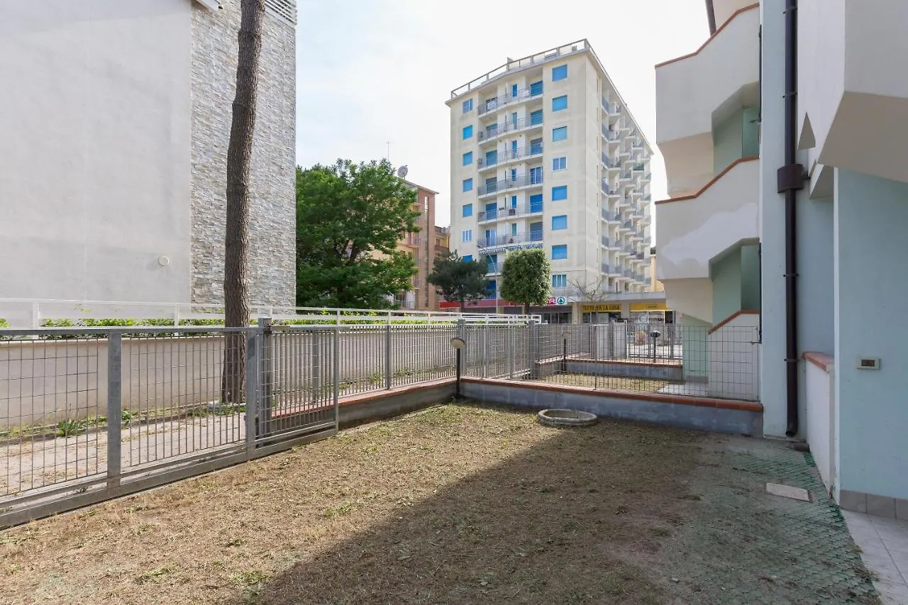 Smith 2A Διαμέρισμα Llido Degli Estensi 0*,
